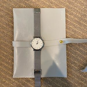 Cluse silver watch